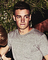 mattysdaddarios-deactivated2016:  “@Real_Liam_Payne: Vhcjxhvgjcjgvkhxhfcnbjvfxggihdteyfjvhckhkcgxhhkvgdjugjc…….. Hi” 