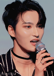Chokers Were Invented To Be Worn By Park Seonghwa
