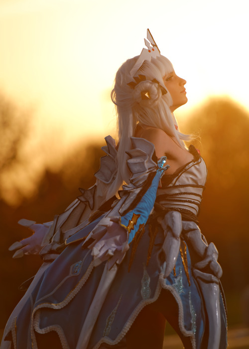 cosplayfanatics:  Flying into the Sunset by Sandman-AC 