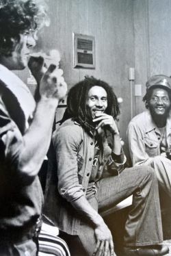 jahblessbobmarley: &ldquo; Excuse me while i light my spliff &rdquo; 