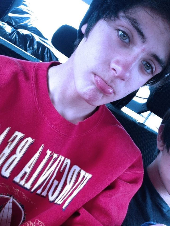 imagina-un-mundo-de-colores:  Mi Ap&lt;3 Camilo Elzo Ibarra&lt;3 *-* 
