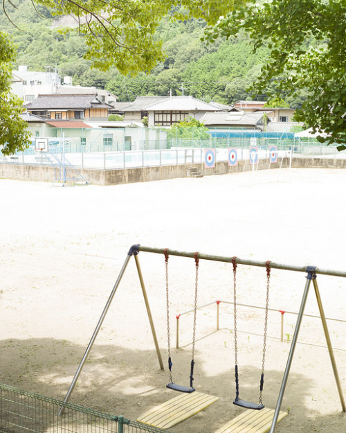 ileftmyheartintokyo: Summer holiday by hisaya katagami on Flickr.