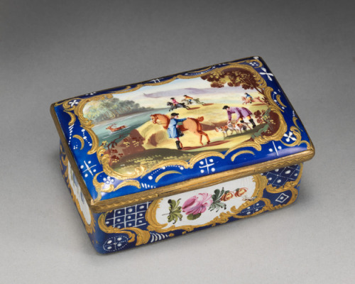 Snuffbox, ca. 1760–80, Metropolitan Museum of Art: European Sculpture and Decorative ArtsBeque