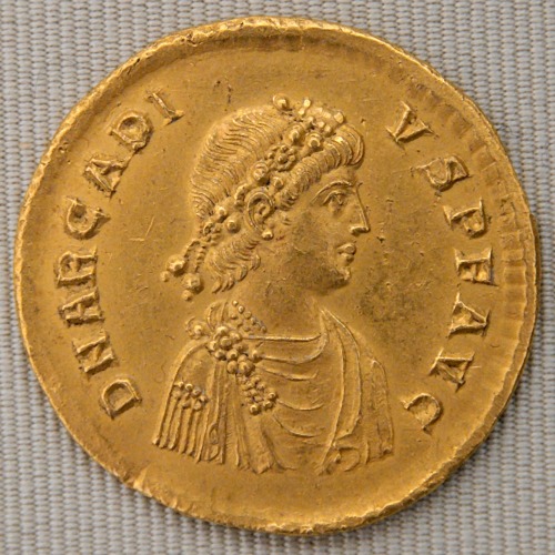 Gold solidus of Arcadius,Constantinople mint 383-388