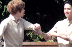 skyluxer:  Niel playing hard to get 
