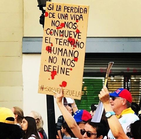 somospandaspordentroyporfuera: Estamos cansados. Somos un hermoso país que lo han