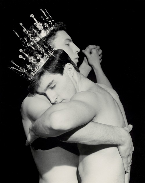 ohyeahpop:Two Men Dancing, 1984 - Ph. Robert Mapplethorpe