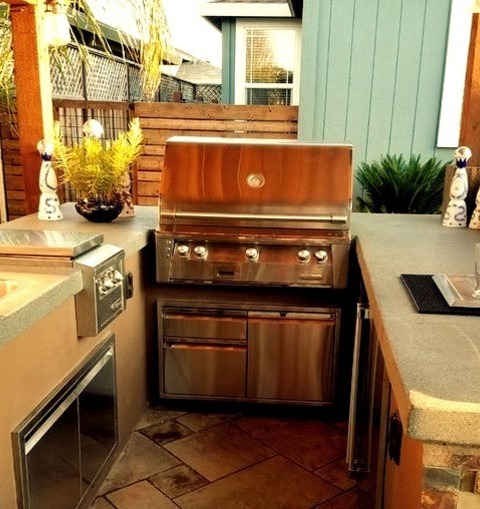 Outdoor Kitchen San FranciscoPatio Kitchen: Small Idea For A Transitional Backyard Patio Kitchen With