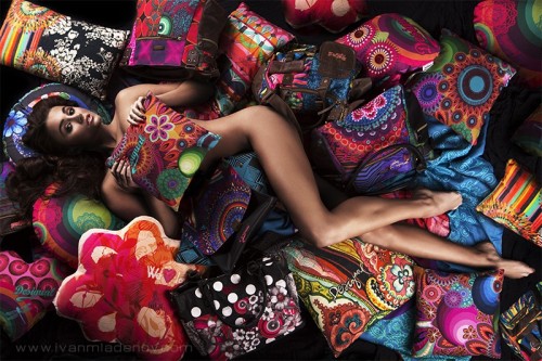 Porn Desigual by Ivan Mladenov photos