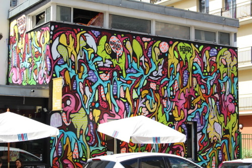 Mural by Bebar in Paris 13th district. Fresque de Bebar dans le 13ème arrondissement de 