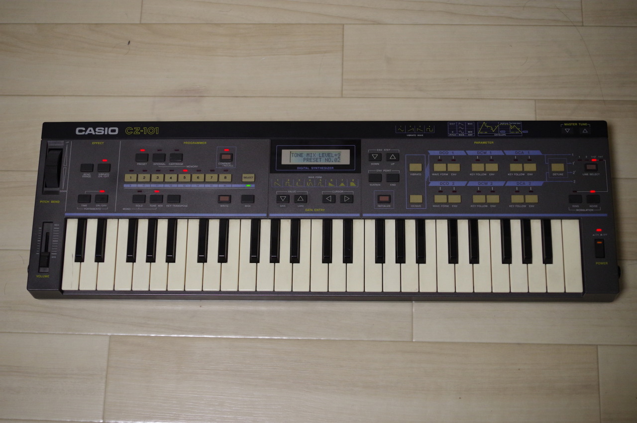 CASIO CZ-101 デジタルシンセサイザー レア