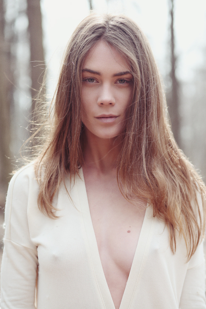 vainaspaver:  Jessi N. by Mariana Quevedo http://flic.kr/p/e8yoLw