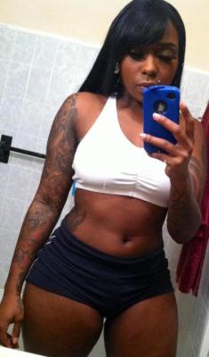 thicky-kiya:  too early to be turnt up.. gym flow gotta stay fit 
