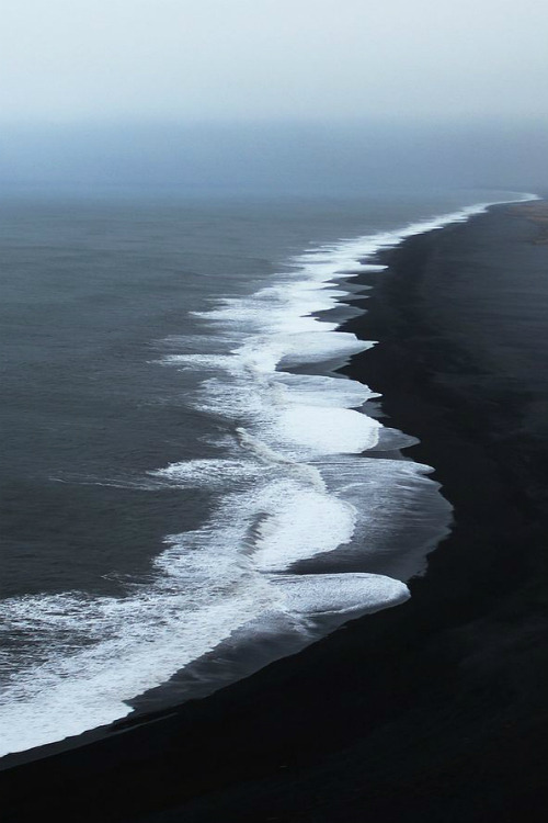 Porn Pics ilaurens:  Lines and forms on black sand