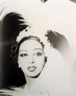 zacposen:  the striking josephine baker in