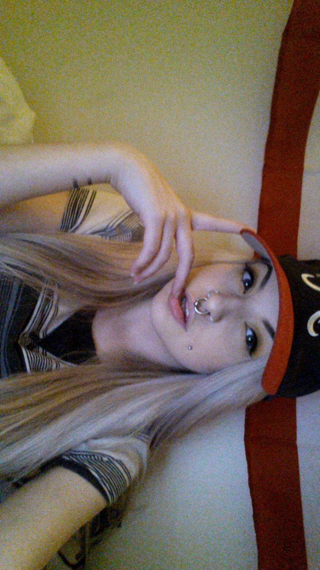 hungry-emo:It’s me hey