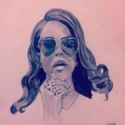 Evabrapas:  Baby Put On Heart Shaped Sunglasses Cause We Gonna Take A Ride - Lana