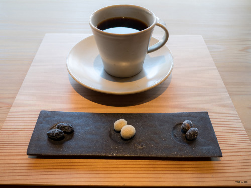 ふらっと豆屋さんにコーヒー飲みに行ったらパフェ食べていた件（ラノベ風タイトル）