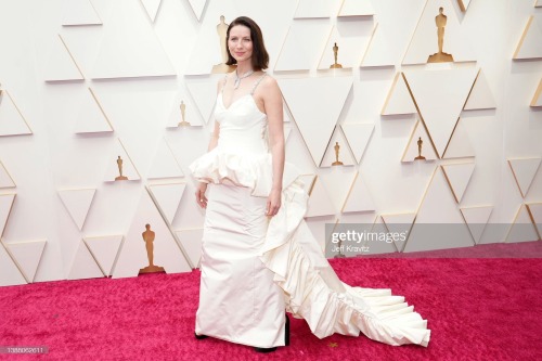 Caitriona Balfe at the 94th Annual Academy Awards red carpet