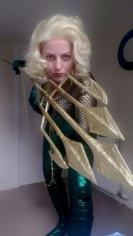 comicbookcosplay:  Anna Vic Cosplay as rule 63 Aquaman  facebook.com/annaviccosplay