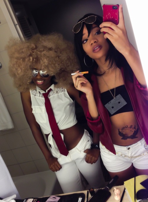 h0odrich:  cosplayingwhileblack:  Characters: Michiko and Atsuko Series: Michiko to Hatchin  Cosplayers: Atsuko: Instagram.com/manga_yoyo                     Michiko: Instagram.com/mynamesash_  SUBMISSION  OH MY GOD 