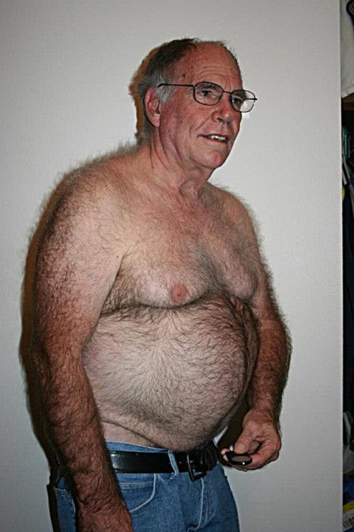 swissone001:  Beautiful grandpa. I like his hairy body very much. 