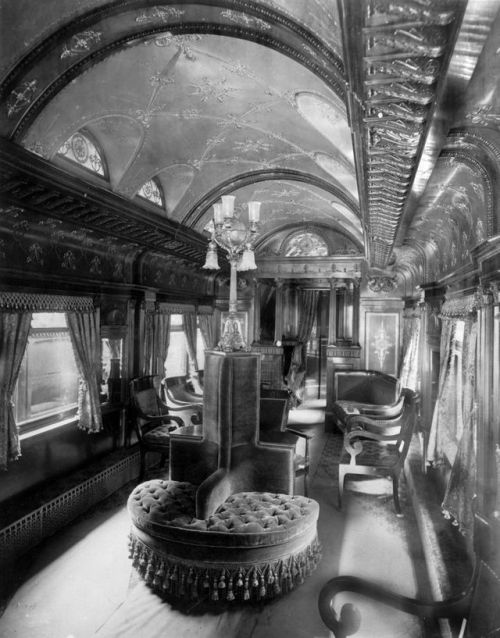 steampunktendencies:Interior Pullman Car.Beveled mirrors, ornate carvings, and polished brass were t