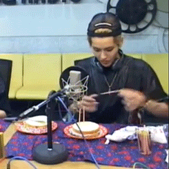 Shinee-Capone:  Kris, You’re Supposed To Decorate A Cake. What Is This? 