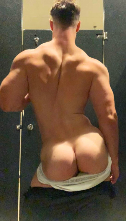 musclejoey:  all fags should be this proud