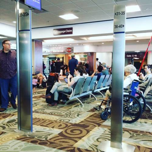 Waiting to leave. #Nashville #vacation (at Nashville Airport - Southwest Terminal)
