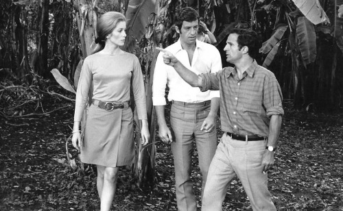 ontheset:François Truffaut directs Catherine Deneuve and Jean-Paul Belmondo La sirène du Mississip