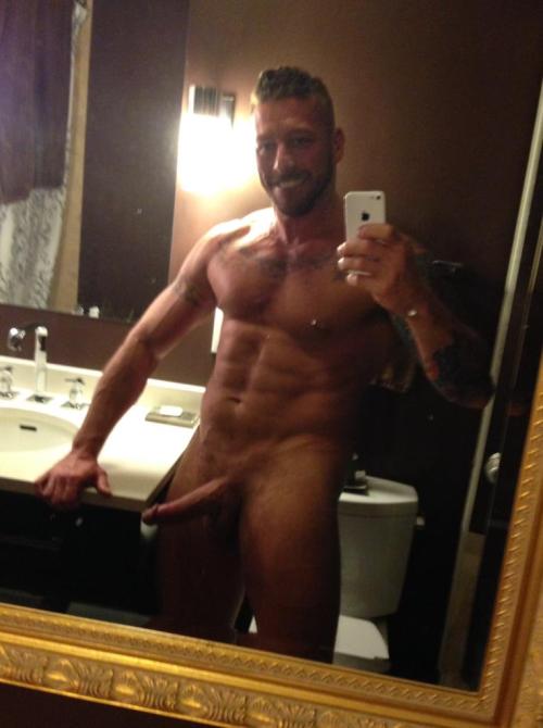 Wow he beautiful and packing