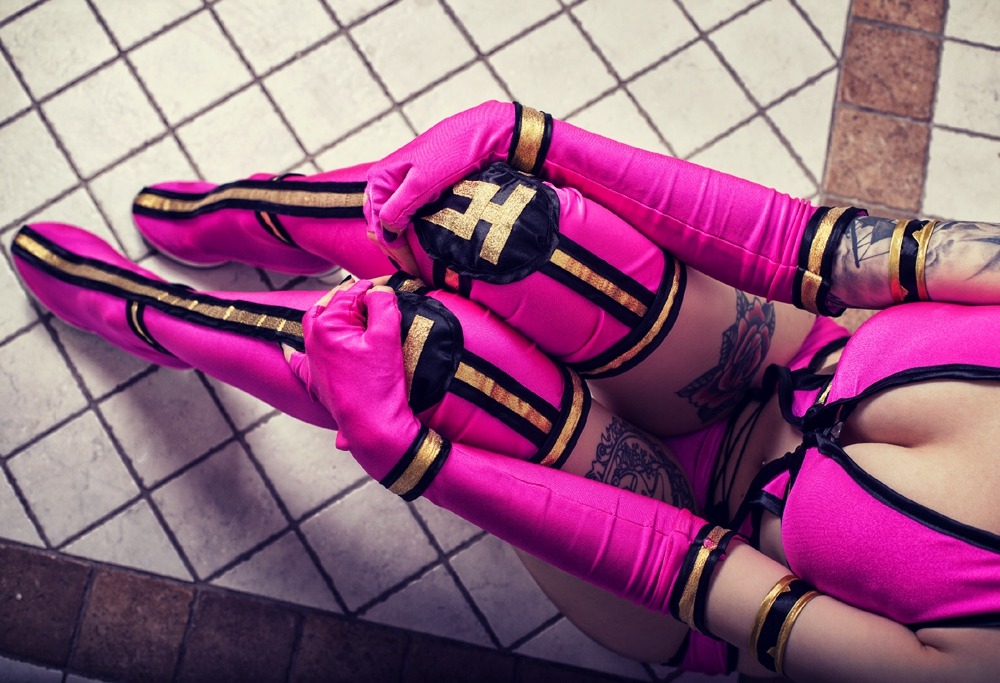 happyendingscum:  ‘Let’s dance‘ or how I was a Mileena.Hand-made costume, btw