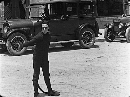 Porn photo littlehorrorshop:  Buster Keaton in Go West