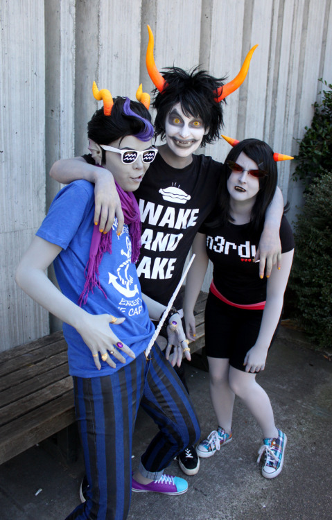 kisbe:The Chronicles of Douchebagstuck.(Gamzee, Terezi, Eridan, Sollux, Feferi)