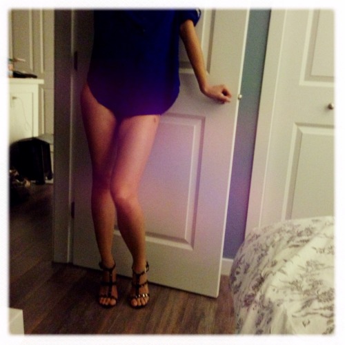 XXX looking-wanting:  Heels. photo