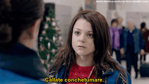 more-smiles-and-cry-less:  Pero sólo parece. Skins versión chilensis. 
