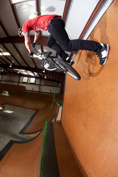 vansbmx:  Alistair Whitton at The Unit in Greenville, NC back in 2009 with a Nac plant in Vans Dunba