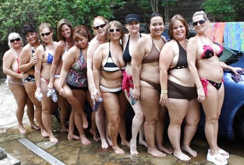 bikini car wash