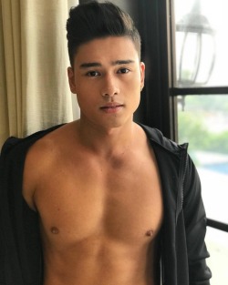 365daysofsexy: MARCO GUMABAO