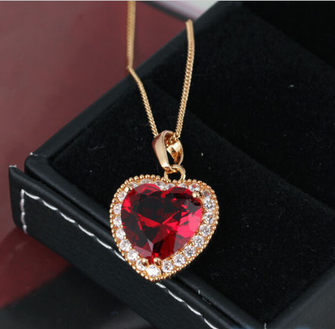 sk-ywalker:  ♡ Elegant Ruby Heart Necklace ♡