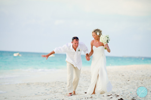 Summer Wedding - Beautiful summer wedding photographed by Rachel Pearlman Photography. I love these images of Colleen and Gregs wedding at the Veranda Resort. The couples playful nature has been artfully captured in these images. The bride wore...