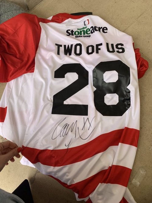 louisource:Two fans received a Two Of Us Doncaster Rovers jersey after finding their local Hotspots 