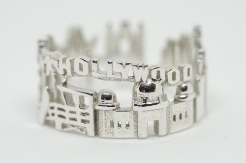 culturenlifestyle:Elegant Cityscape Rings by Ola Shekhtman Jewelry designer Ola Shekhtman (previously featured here) began her professional career as a goldsmith student in St. Petersburg, Russia. Shekhtman’s exceptional talent allows her to hand make