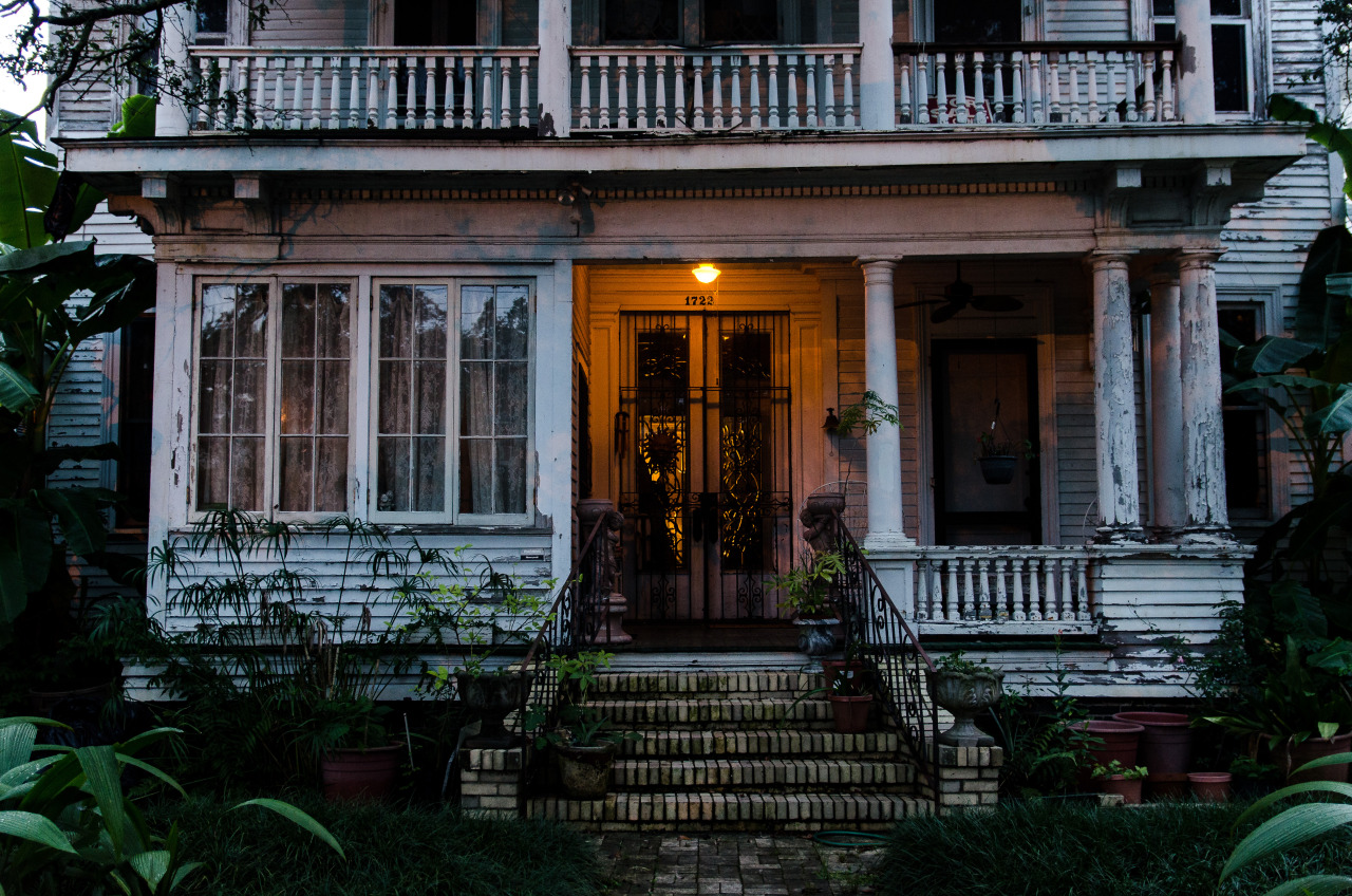 jtothebass:  White House in the Garden District. New Orleans, LA. 