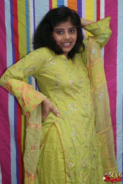 iloveindianwomen:  Rupali - Here are some adult photos