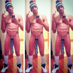 blackmalefreaks:  goodbussy:  SUBMISSION: 