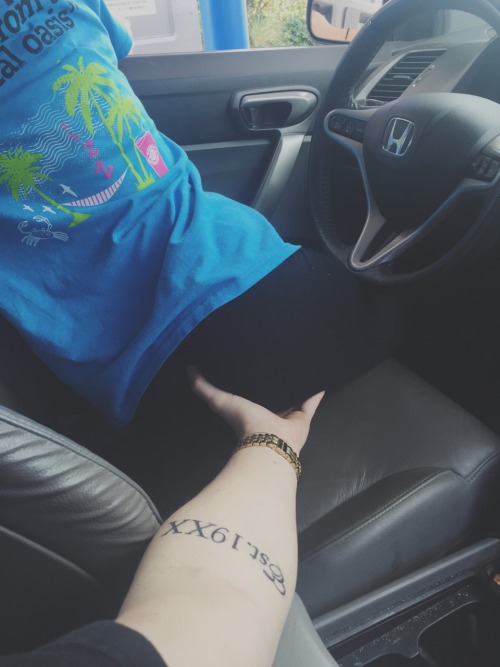 http://handesex.tumblr.com/post/116704598975