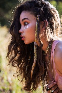 gypsylolita:  Ashley Moore photo by Aris