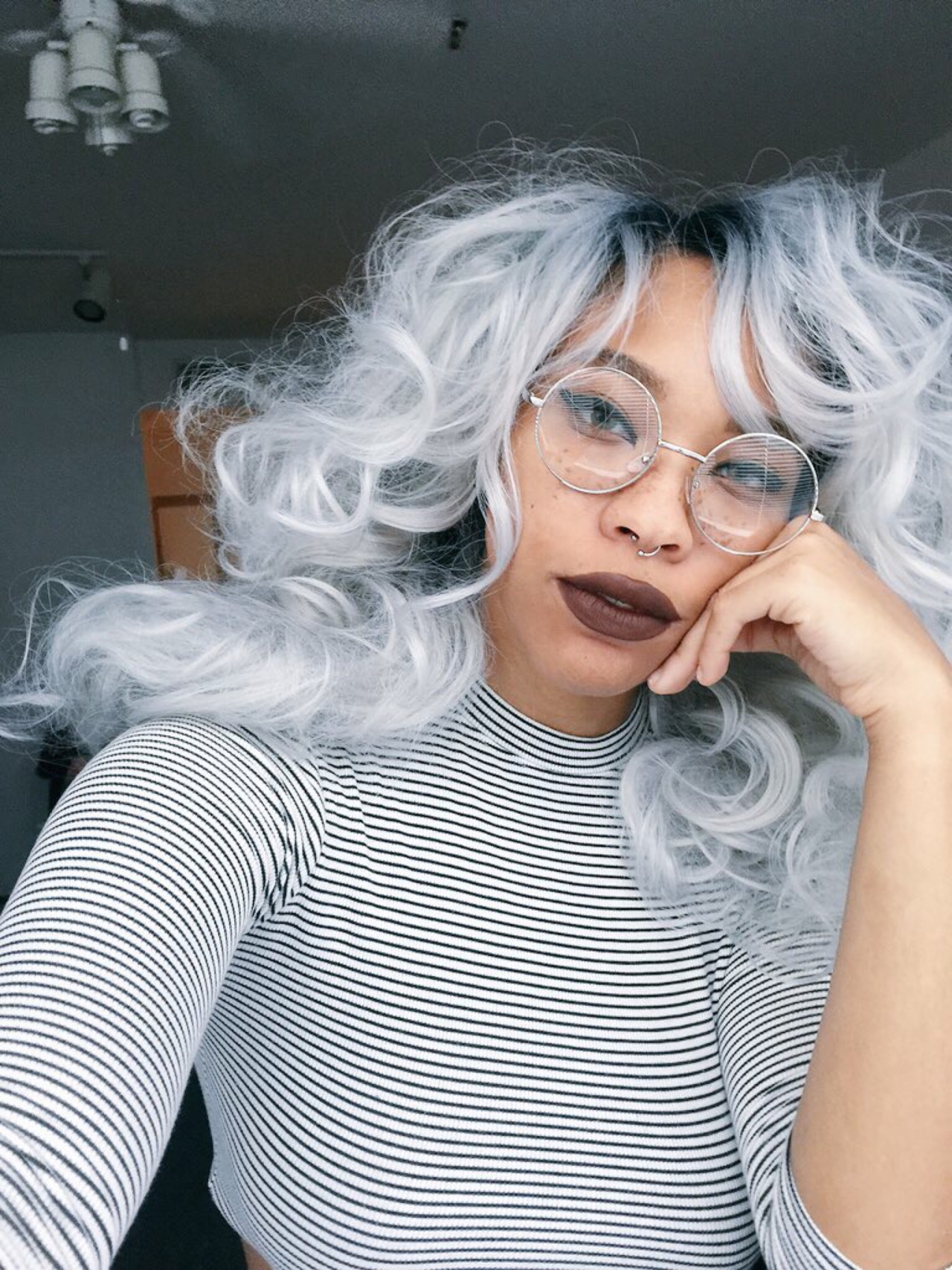 kieraplease:  I’ve finally found inexpensive circle frames, woo!